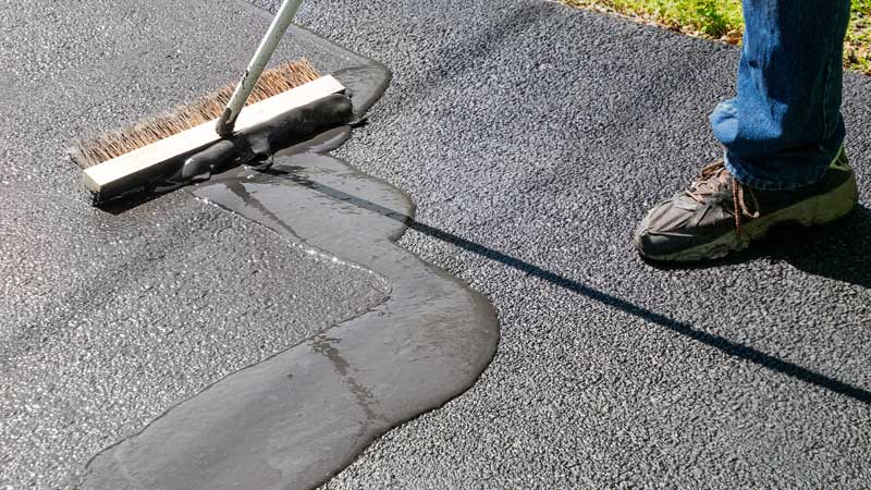 Repairing a crack in a driveway